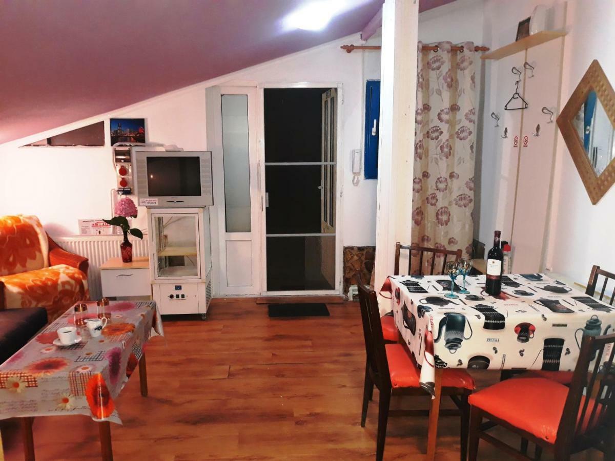 Hostel Pascalis Alesd Eksteriør billede